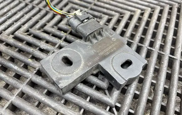 Audi A8 S8 D4 4H Fuel level sensor 8K0906651B 95052038101 10314B