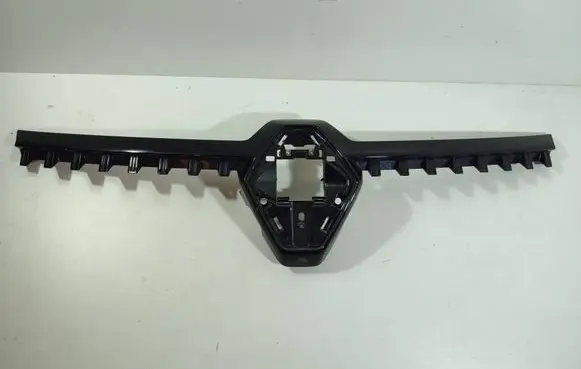Renault Espace VI Front bumper upper radiator grill 622566893R