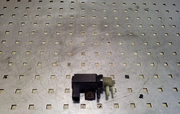 Volkswagen Crafter Turbo solenoid valve 1K0906627A 70086800