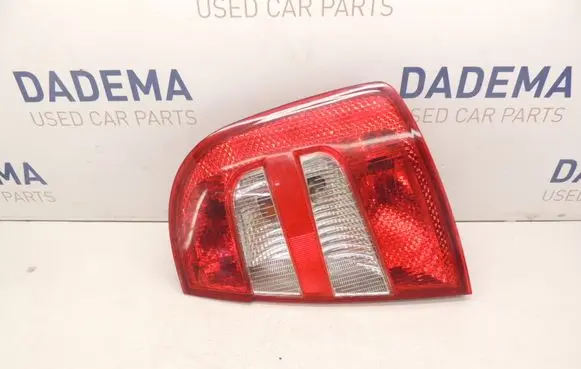 Skoda Fabia Mk1 (6Y) Rear/tail lights D223