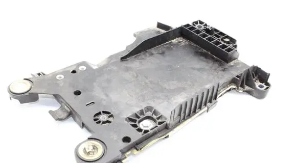 BMW 1 F40 Battery box tray 9387574