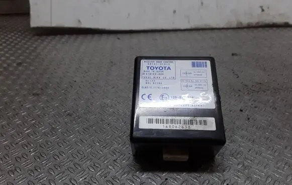 Toyota Corolla Verso AR10 Door control unit/module 897410F010
