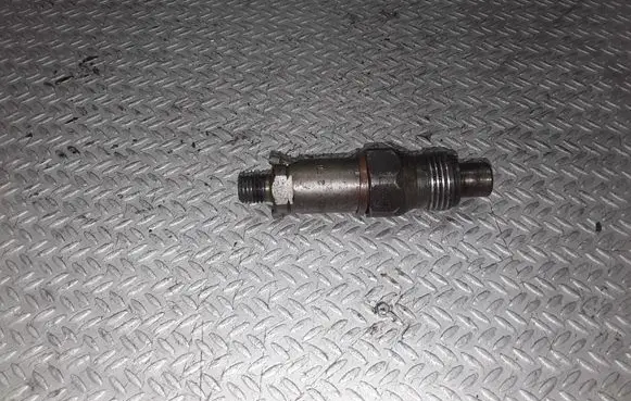 Fuel injector