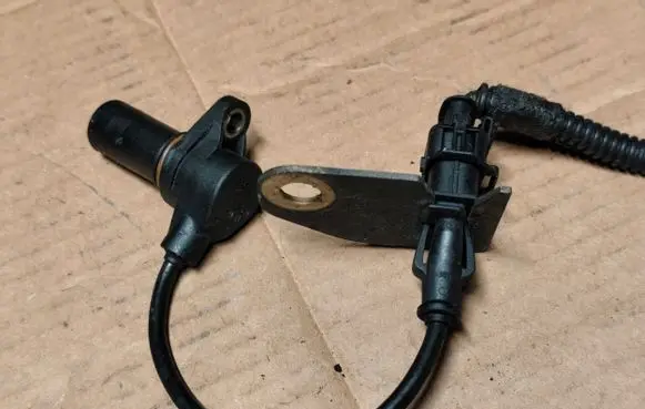 Jeep Cherokee III KJ Crankshaft position sensor
