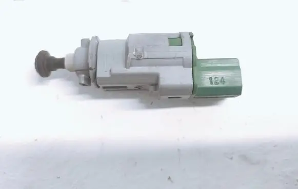 Renault Clio IV Brake pedal sensor switch 8200276360D