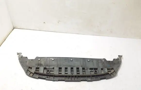 Renault Clio V Engine splash shield/under tray 622565033R