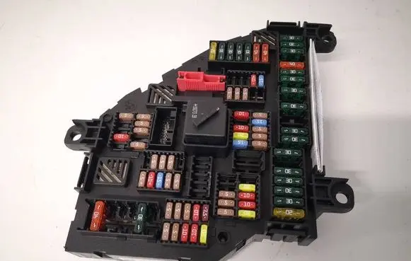 BMW 5 GT F07 Fuse box set 921085702 117033452