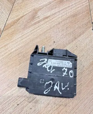 Mercedes-Benz C W205 Battery relay fuse A0009061505 1110055 1301168416