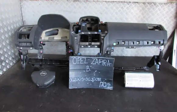 Opel Zafira B Dashboard 