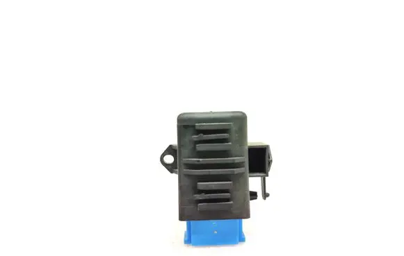 Volkswagen Transporter - Caravelle T5 Seat heating relay 5K0959772A