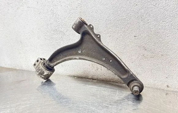 Opel Insignia A Front control arm 0131221