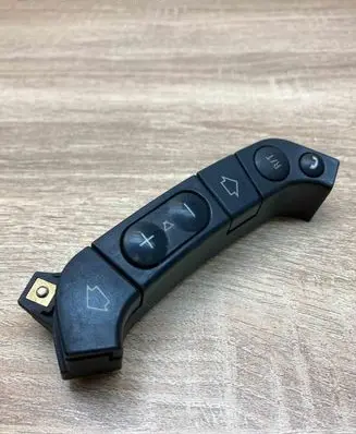 BMW 5 E39 Steering wheel buttons/switches 8363656