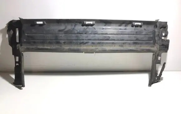 Volvo V40 Intercooler air guide/duct channel 31294096