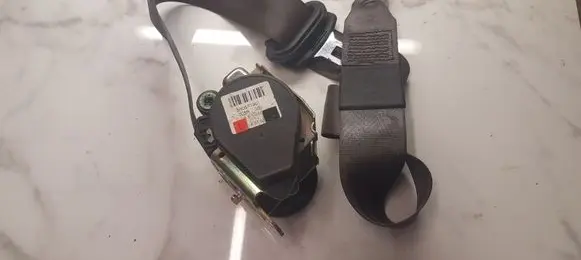 Audi A6 S6 C5 4B Front seatbelt 560571901 4B0857705C