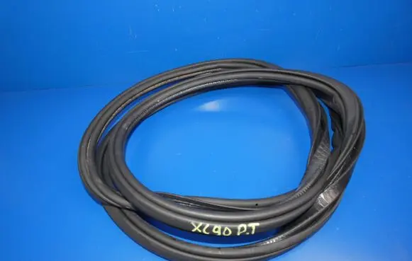 Volvo XC90 Rubber seal rear door 