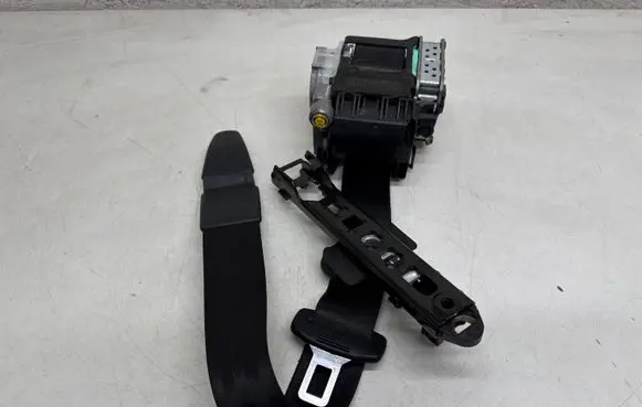Audi A4 S4 B8 8K Front seatbelt 8K1857705J