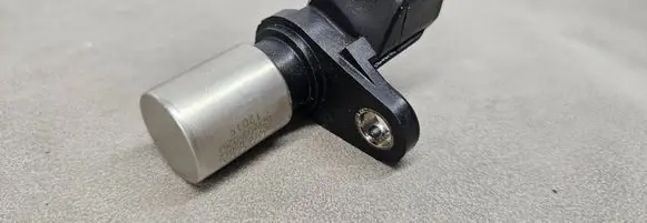 Toyota Avensis Verso Crankshaft position sensor 9091905012 0296000251 12D19