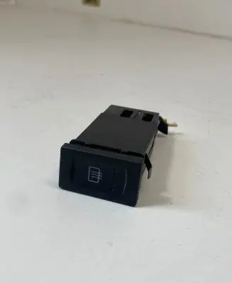 Volkswagen PASSAT B5.5 Windscreen/window heater switch 3B0959621D