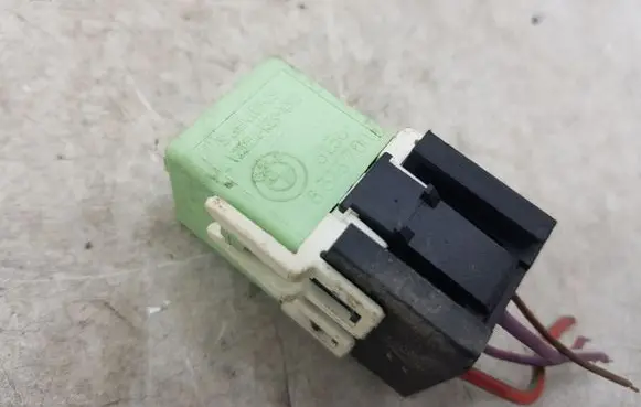 BMW 7 E38 Other relay 61368373700 8373700