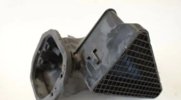 Audi Q7 4M Air intake duct part 7L0819049