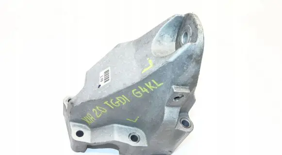 KIA Stinger Engine mounting bracket 21826J5100