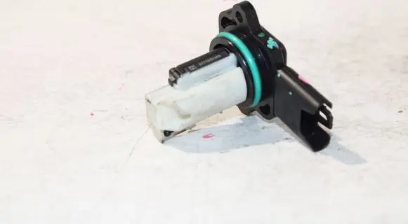 BMW 3 E90 E91 Mass air flow meter 7520519