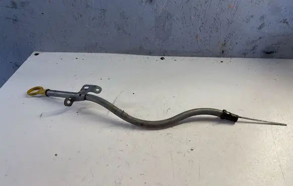Renault Megane III Oil level dip stick 111518504R