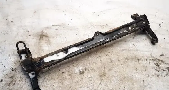 Volkswagen PASSAT B4 Radiator support slam panel