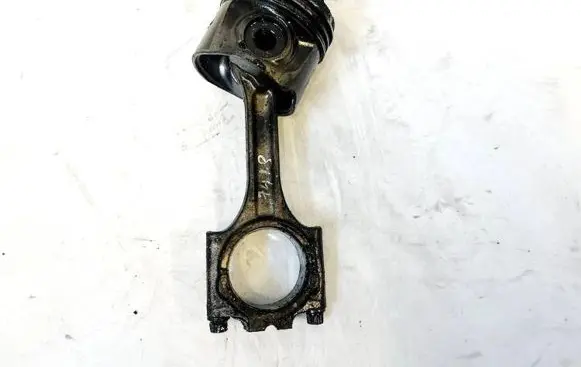 Volvo S60 Piston with connecting rod