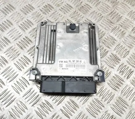 Audi Q3 8U Engine control unit/module 04L907309AB 0281031786