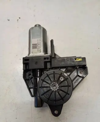 Volvo S60 Front door window regulator motor WR12717