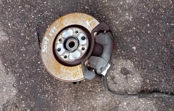 Peugeot 3008 I Front wheel hub
