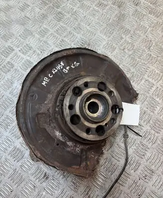 Mercedes-Benz C W204 Rear wheel hub 