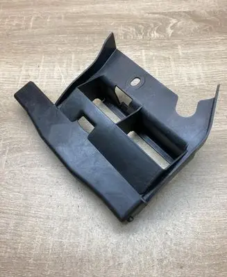 Mercedes-Benz E W212 Radiator mount bracket A2128850236