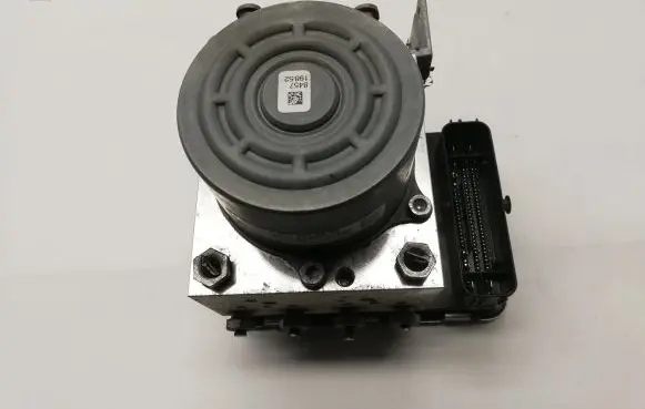 Mercedes-Benz C W205 ABS Pump A2539011600
