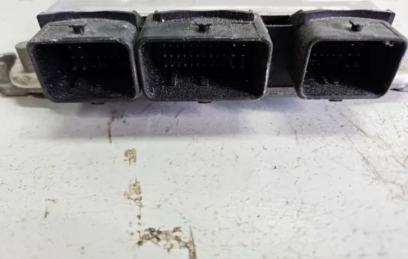 Citroen C5 Engine control unit/module 0 281 010 808