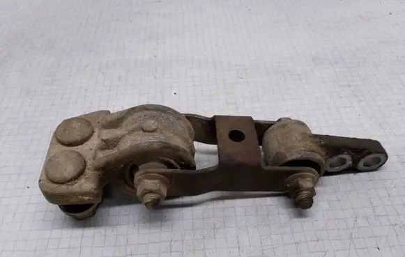 Volvo S60 Gearbox mount 9445335