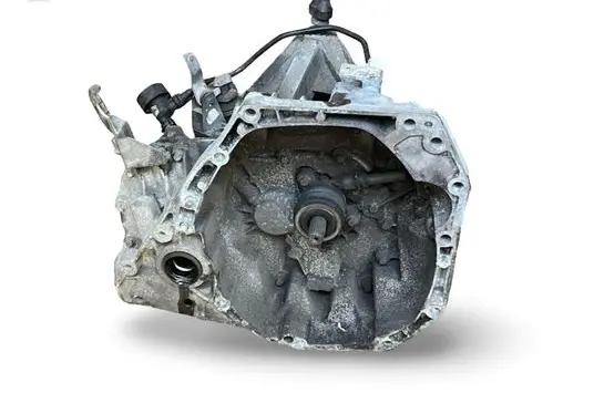 Nissan Qashqai Manual 5 speed gearbox JR5132 8200367222