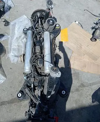 Maserati Levante Rear axle beam with reductor 