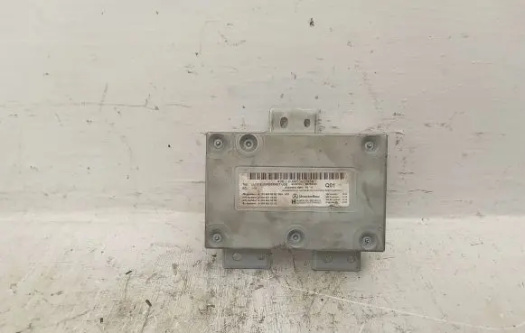 Mercedes-Benz C W204 GPS navigation control unit/module A1729009302 A2049026002 A2049015902