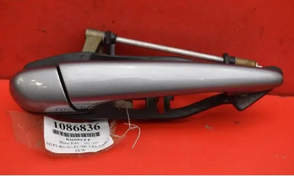 BMW X3 E83 Front door exterior handle 8253454