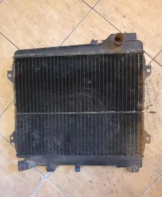 BMW 3 E21 Coolant radiator 11761809