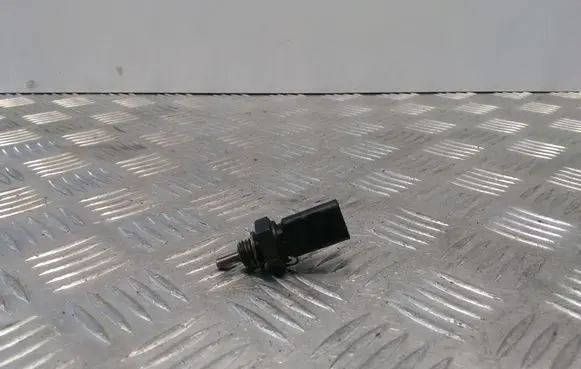 Coolant temperature sensor