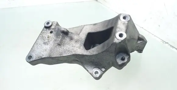 Jaguar S-Type Generator/alternator bracket 4R8Q10239DD