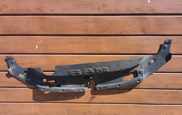 Dodge RAM Radiator trim 68294551AC 13153 937850