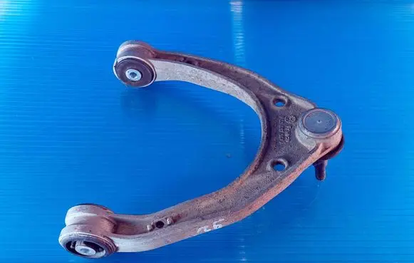 Volkswagen Touareg I Front lower control arm/wishbone 200000006 7L0407047A