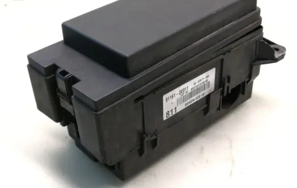 KIA Sorento Fuse module 911613E011