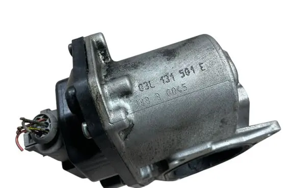 Audi A4 S4 B8 8K EGR valve 03L131501E