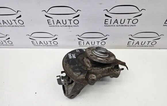 Volkswagen PASSAT CC Front wheel hub
