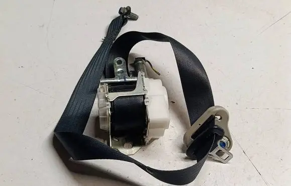 Suzuki SX4 S-Cross Front seatbelt 8492061M1U6 8492061M1 001301